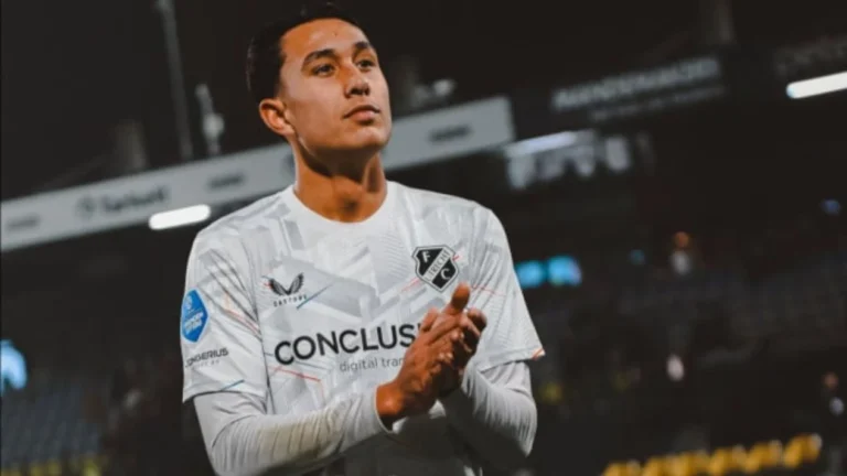 68a7be6175d06-calon-striker-timnas-indonesia-miliano-jonathan_1265_711