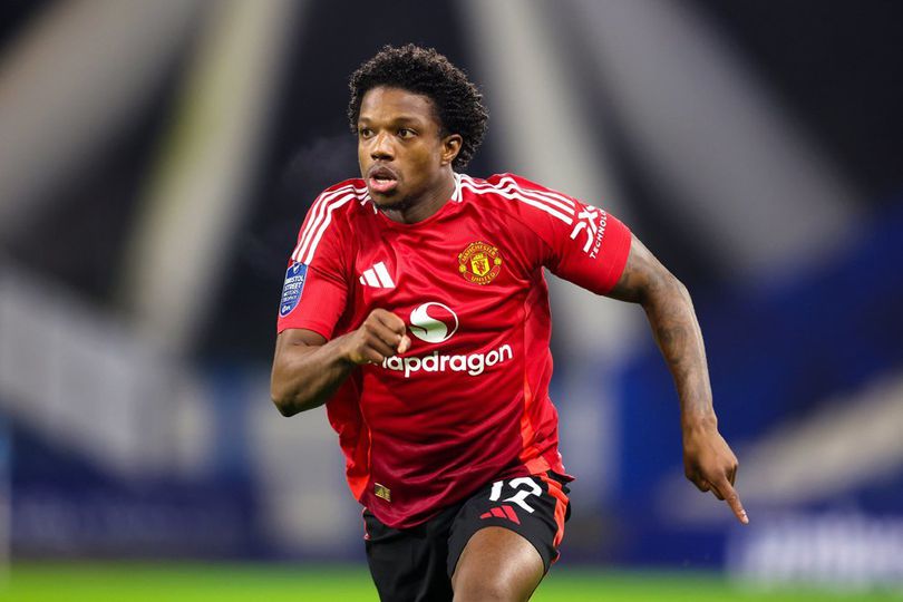 library_upload_21_2024_11_996x664_tyrell-malacia-manch_1255a2f