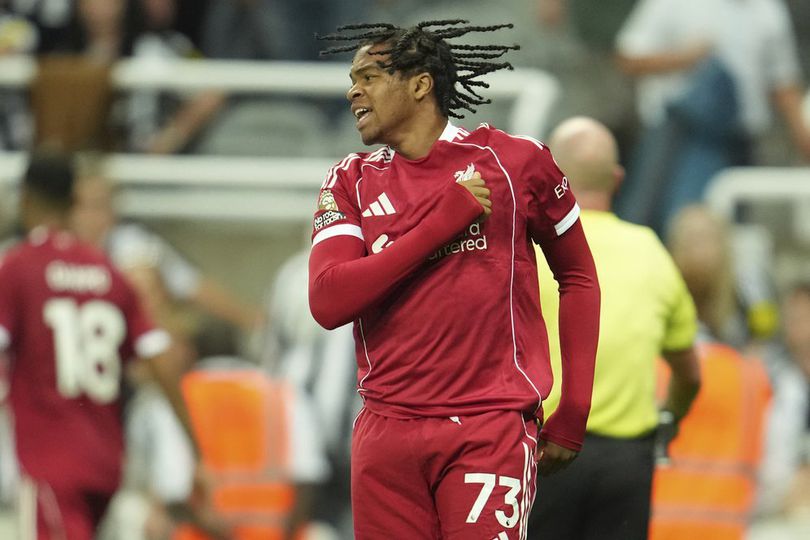 Terungkap! Rio Ngumoha Hampir Jadi Pemain Manchester United Sebelum Cetak Gol Ajaib untuk Liverpool