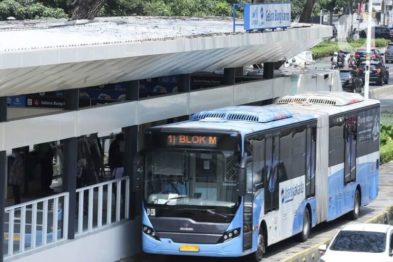 library_upload_21_2025_08_996x664_transjakarta_c900d2b