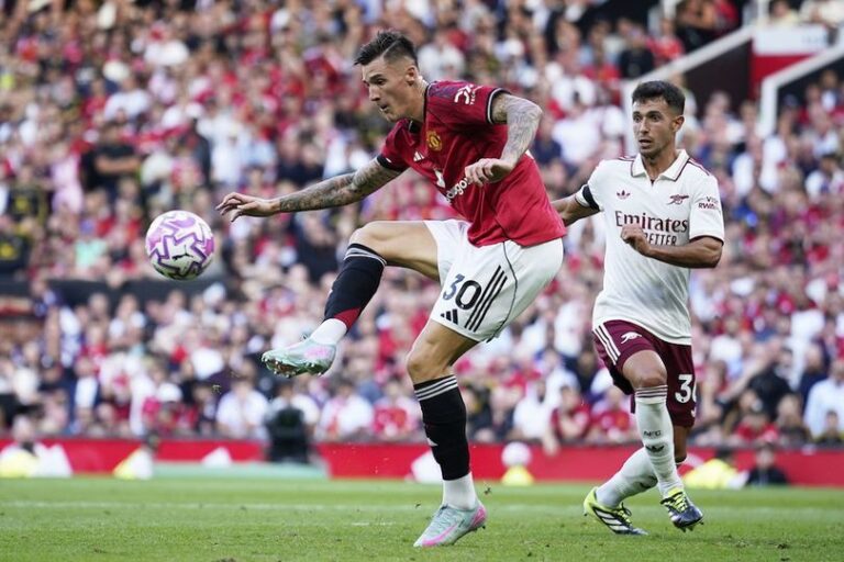 Pengakuan Benjamin SEsko: Premier League Jauh Lebih Susah Ketimbang Bundesliga!