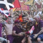 library_upload_21_2025_09_996x664_roma-suporter-romani_47a555c