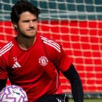 Sebulan Jadi Pemain Manchester United, Senne Lammens: Semuanya Sangat Berbeda!