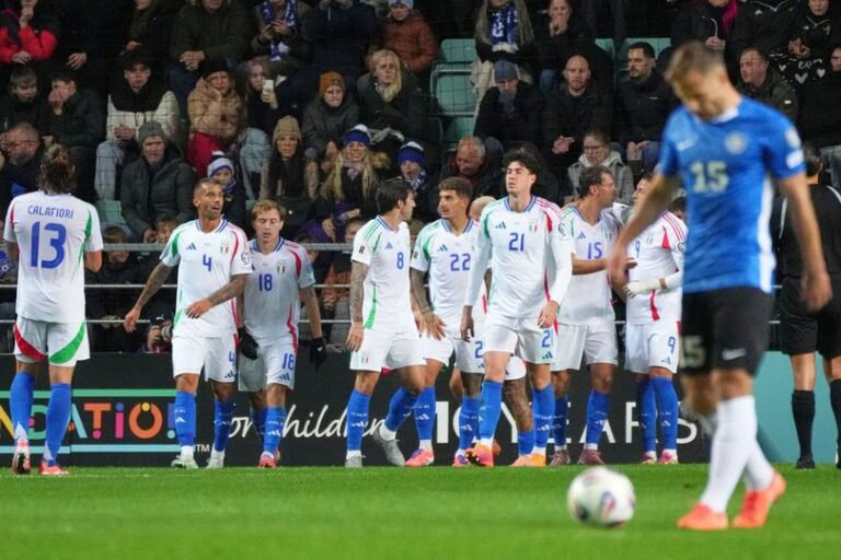 library_upload_21_2025_10_996x664_italy-players-celebr_ad7d971