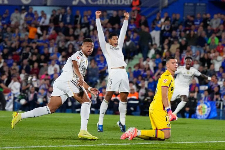 library_upload_21_2025_10_996x664_real-madrids-kylian-_1857547