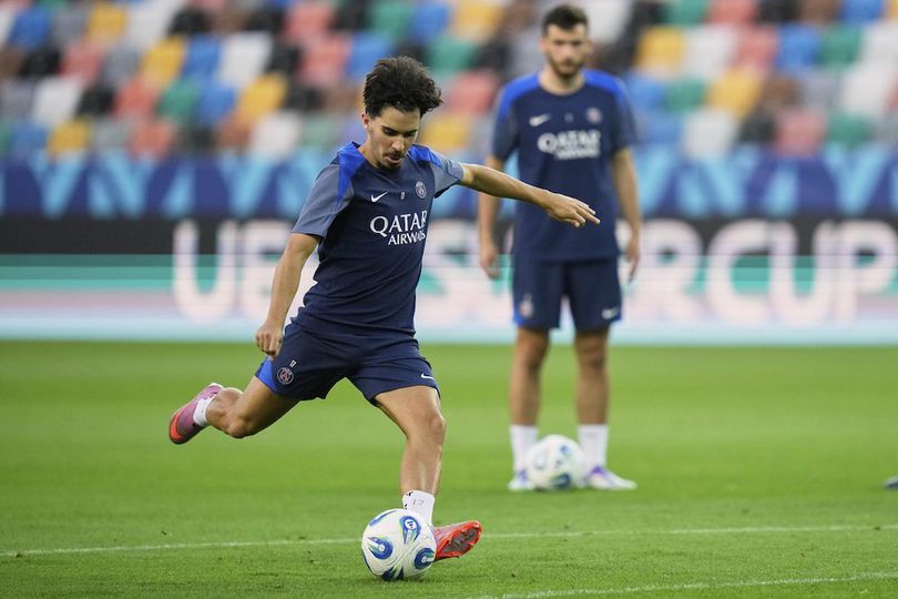 library_upload_21_2025_08_996x664_ap25224658145740_aa8c946