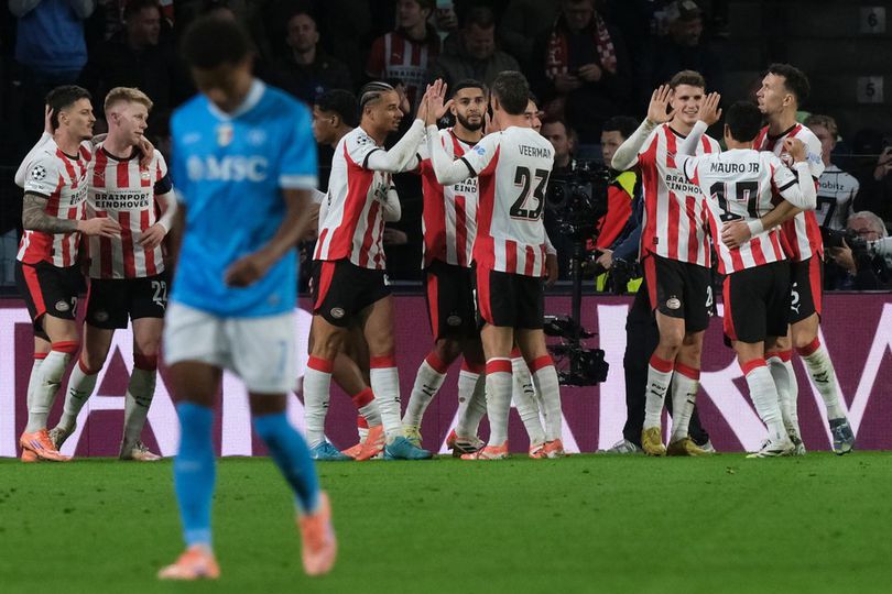 library_upload_21_2025_11_996x664_psvs-players-celebra_5464398