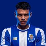 Thiago Silva Resmi Pulang ke Porto, AC Milan dan Chelsea Harus Gigit Jari