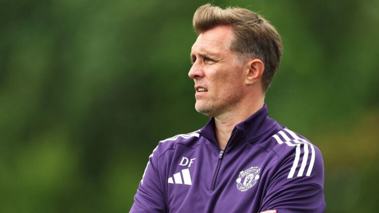 Menerka Gaya Bermain Manchester United di Bawah Darren Fletcher: Bakal Tampil Menyerang dan Intens?