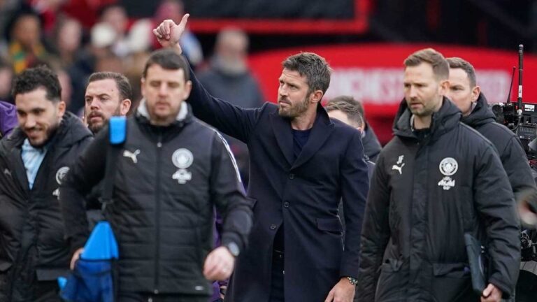 Michael Carrick Libatkan Pemain Akademi Shea Lacey ke Latihan Tim Utama Manchester United