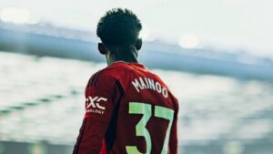 Kebangkitan Kobbie Mainoo di Manchester United: Keputusan Michael Carrick yang Mengubah Segalanya