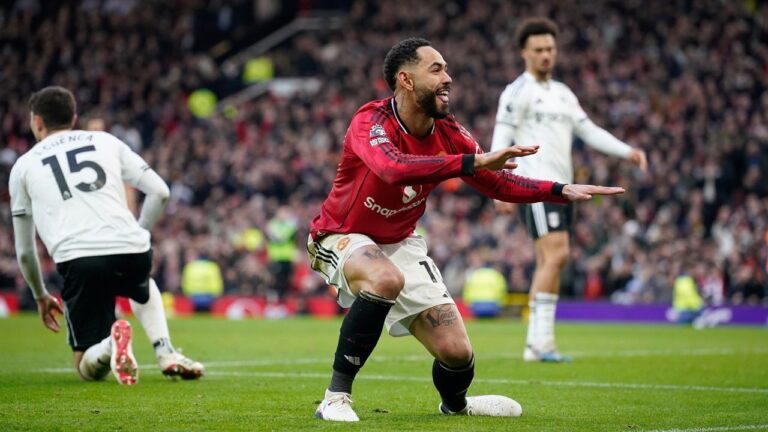 Kontroversi Man United vs Fulham: Eks Wasit Premier League Anggap VAR Jadi Biang Kerok